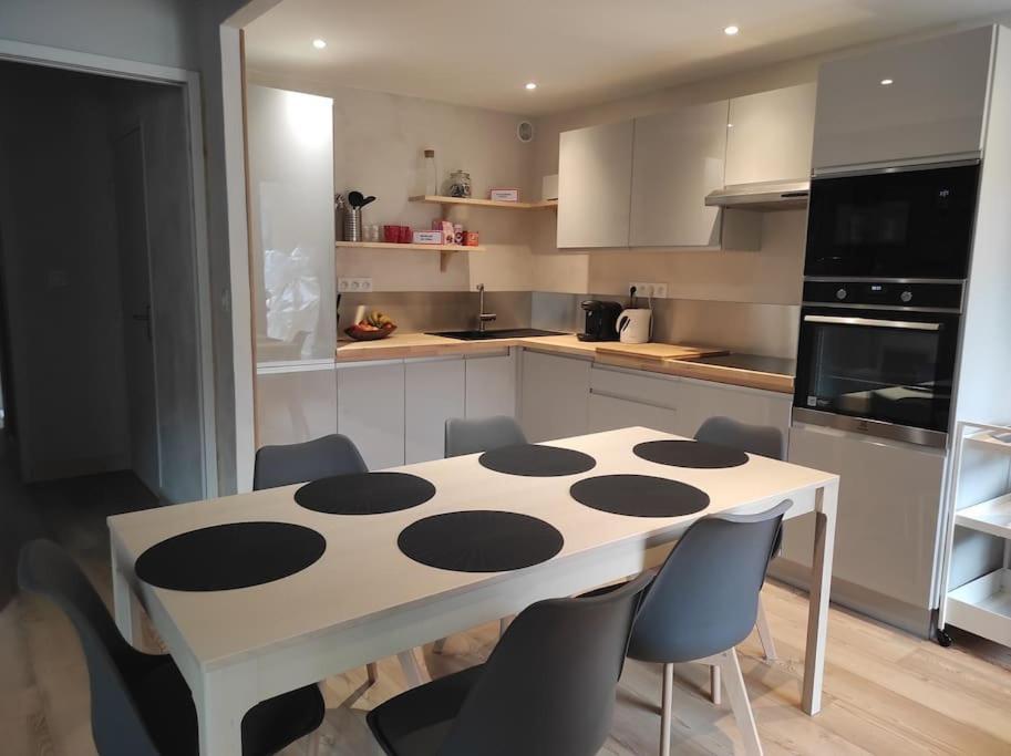 Appartement Vue Montagne, Cosy Et Chaleureux Briançon Exteriör bild